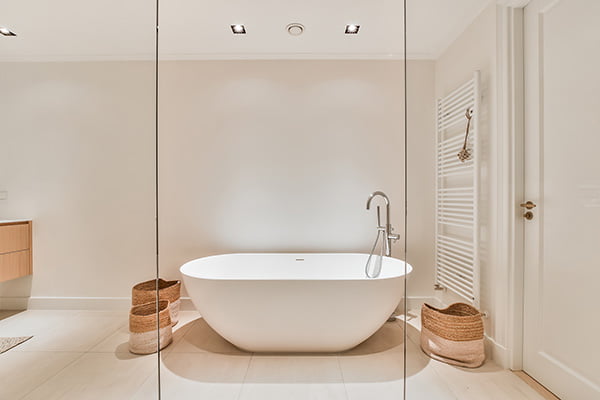 reformas-integrales-en-el-eixample-baño-2-dimari-en-barcelona